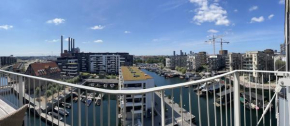 Luksuslejlighed på 7 sal med elevator, vestvendt altan og udsigt over havn og by, Copenhagen